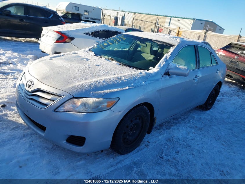 4T1BF3EKXAU023925 2010 TOYOTA CAMRY photo no. 2