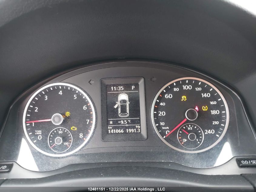 2016 Volkswagen Tiguan Comfortline/Highline/Special Edition VIN: WVGJV7AXXGW097513 Lot: 12481151