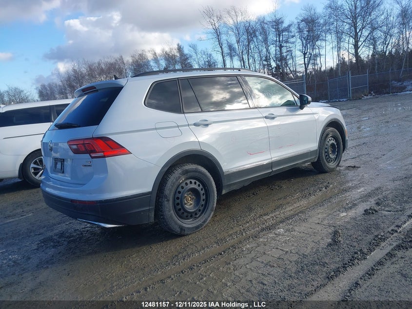 3VV0B7AX7JM161993 2018 VOLKSWAGEN TIGUAN photo no. 4