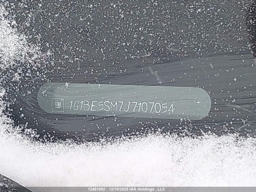 2018 Chevrolet Cruze Lt Auto VIN: 1G1BE5SM7J7107054 Lot: 12481892