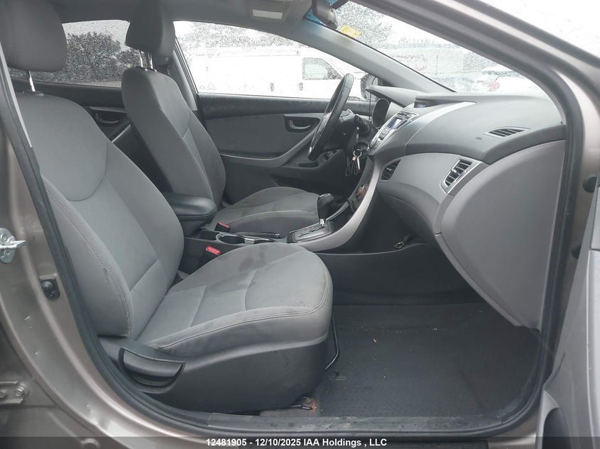 5NPDH4AE6DH214026 2013 HYUNDAI ELANTRA photo no. 5