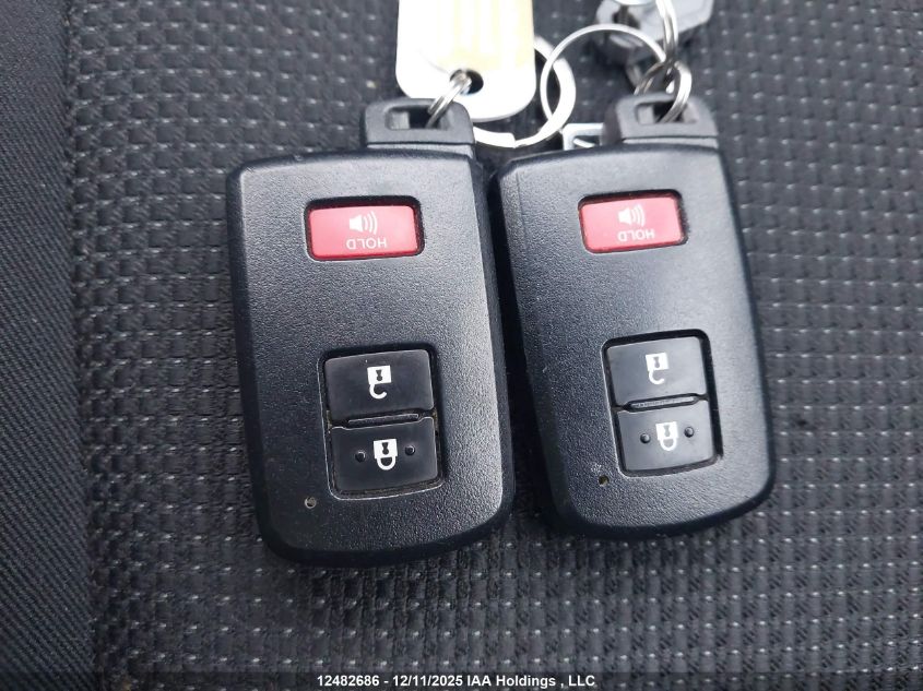 2017 Toyota Rav4 Hybrid Le+ VIN: JTMRJREV2HD073095 Lot: 12482686