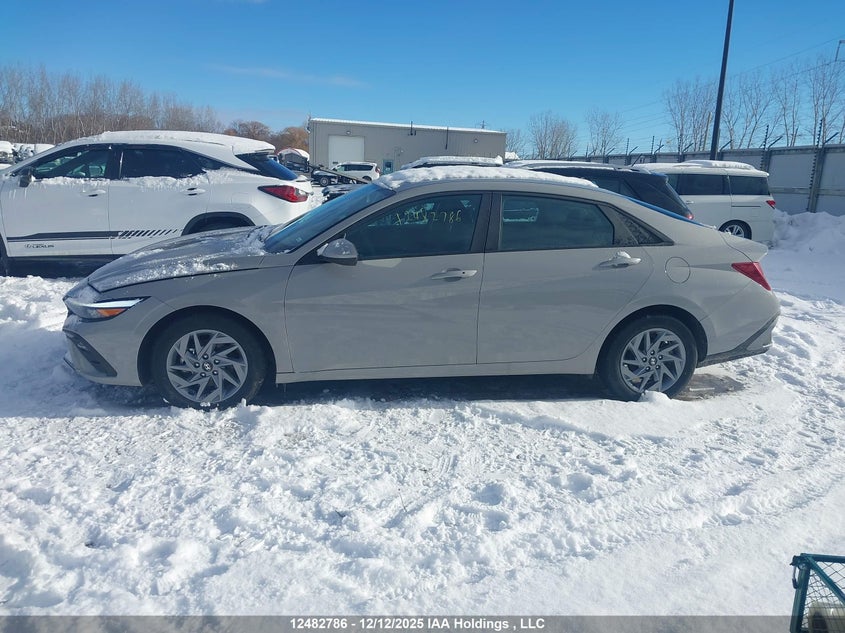 KMHLM4DG3SU901368 2025 HYUNDAI ELANTRA photo no. 14