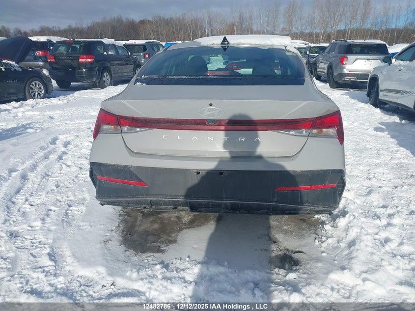 KMHLM4DG3SU901368 2025 HYUNDAI ELANTRA photo no. 16