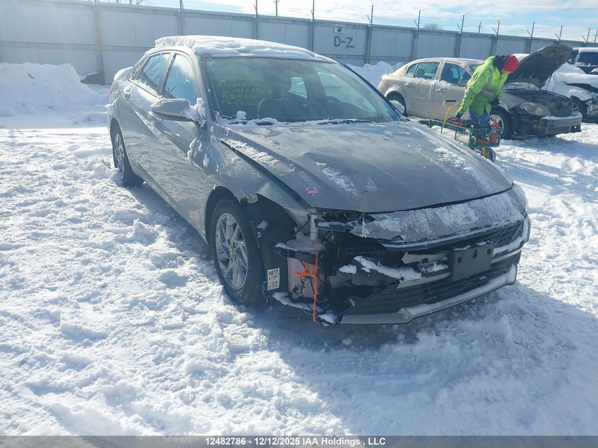 KMHLM4DG3SU901368 2025 HYUNDAI ELANTRA photo no. 16