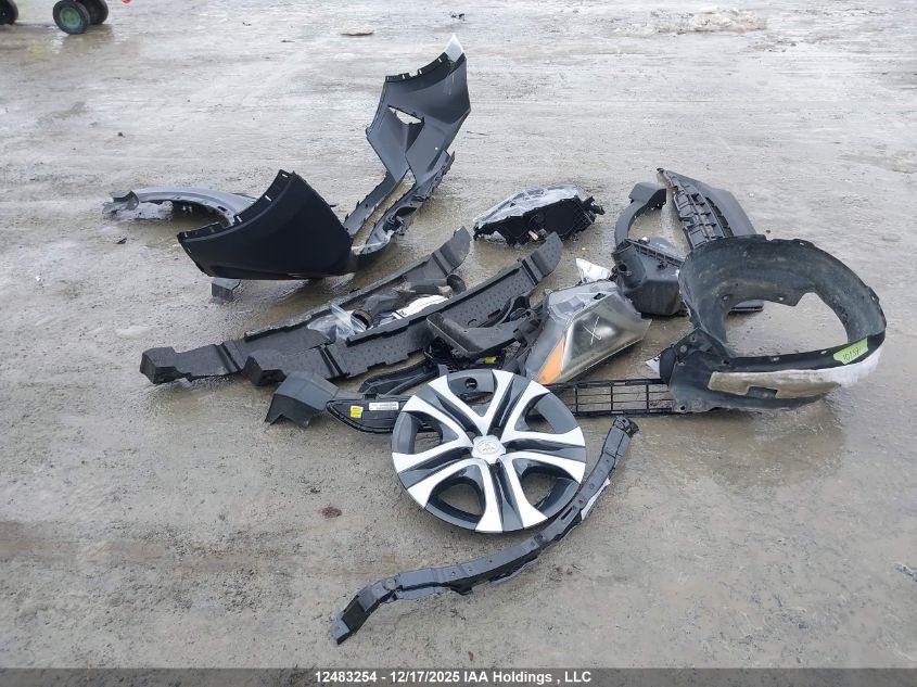 2016 Toyota Rav4 Le VIN: 2T3BFREV2GW467880 Lot: 12483254