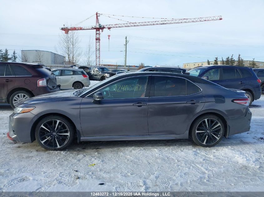 2018 Toyota Camry VIN: 4T1B61HK0JU057078 Lot: 12483272