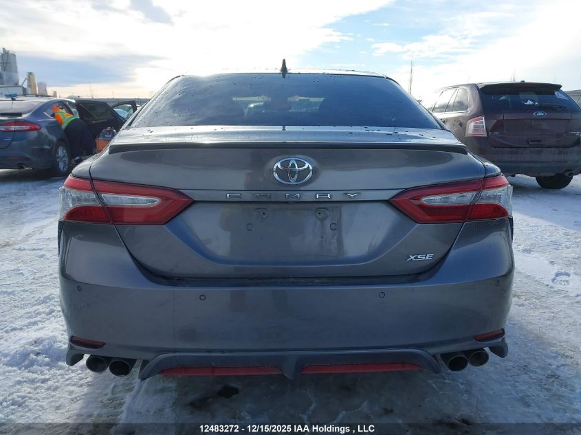 2018 Toyota Camry VIN: 4T1B61HK0JU057078 Lot: 12483272