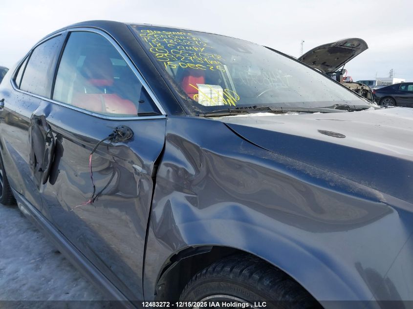 2018 Toyota Camry VIN: 4T1B61HK0JU057078 Lot: 12483272