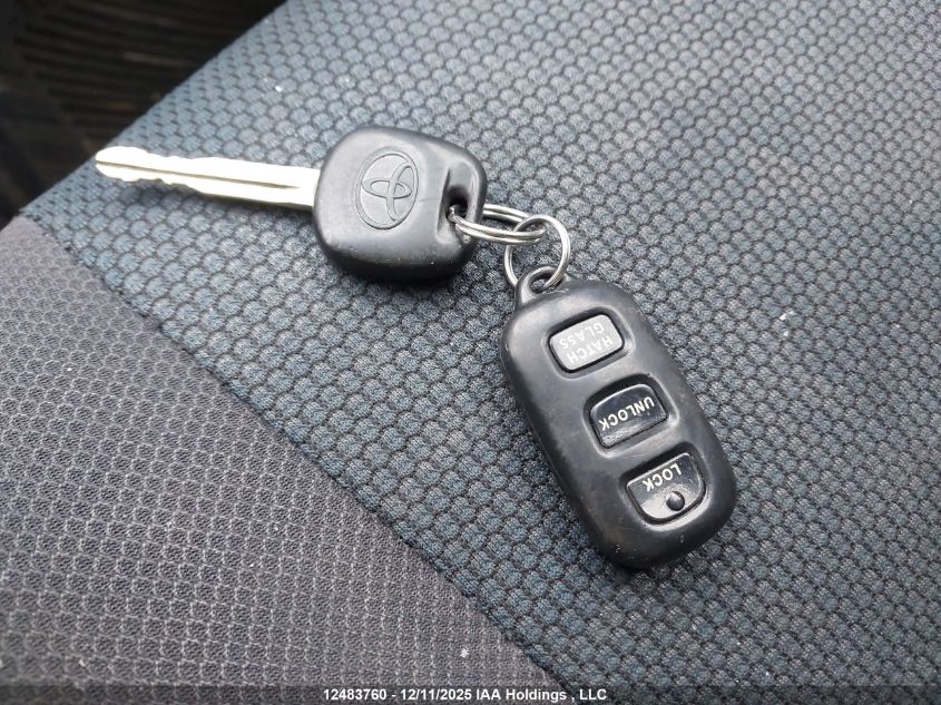 2005 Toyota Matrix Xr VIN: 2T1KR32E65C889764 Lot: 12483760