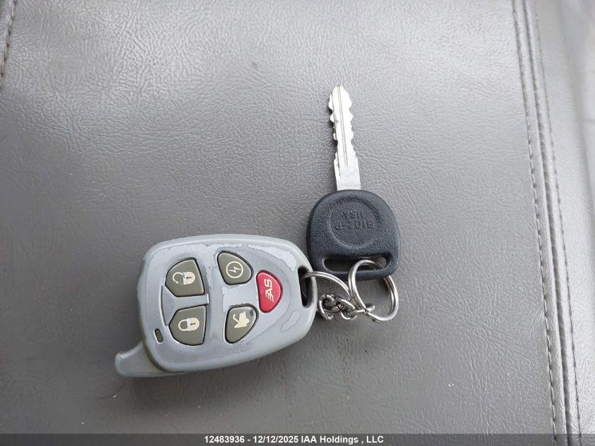 2005 GMC Yukon Denali Denali VIN: 1GKEK63U65J227572 Lot: 12483936