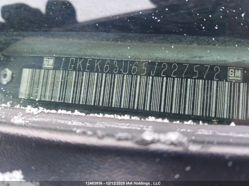 2005 GMC Yukon Denali Denali VIN: 1GKEK63U65J227572 Lot: 12483936
