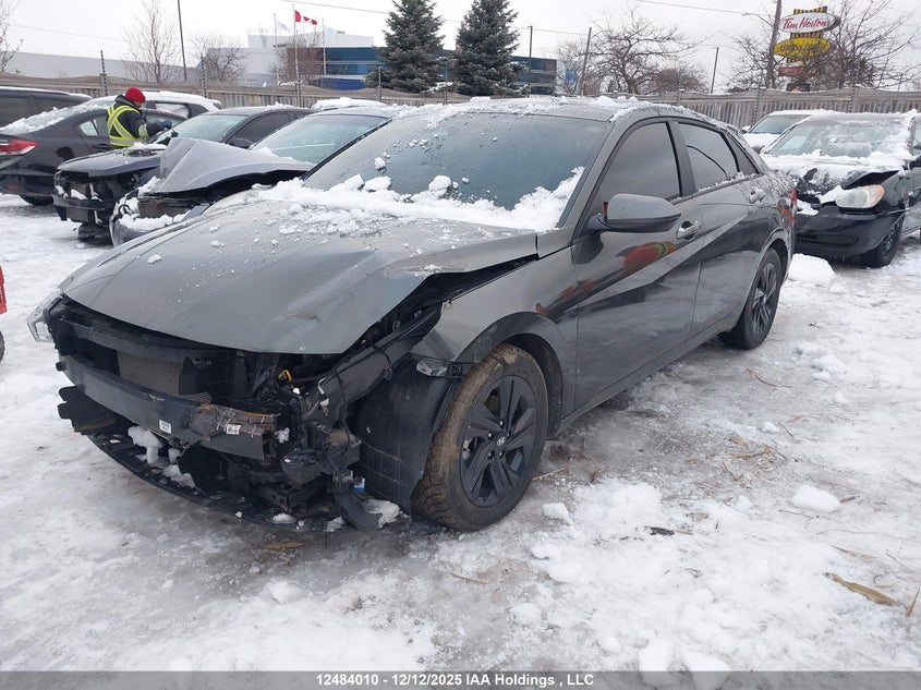 KMHLM4AG8PU398173 2023 HYUNDAI ELANTRA photo no. 2
