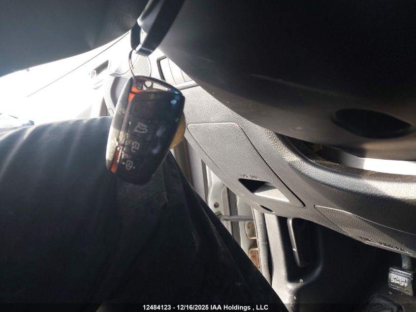 2015 Hyundai Santa Fe Sport 2.0T Se VIN: 5XYZUDLA7FG262706 Lot: 12484123