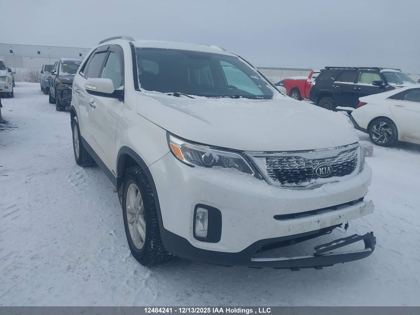 5XYKTDA71EG471692 KIA SORENTO Photo 1
