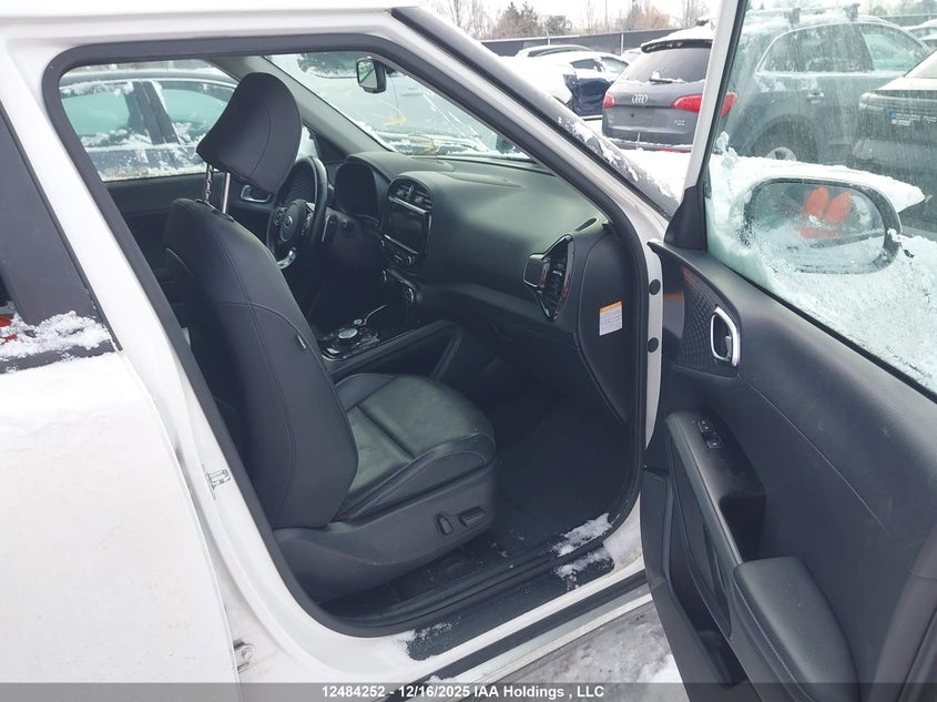 KNDJ33A16L7006224 2020 KIA SOUL EV photo no. 5