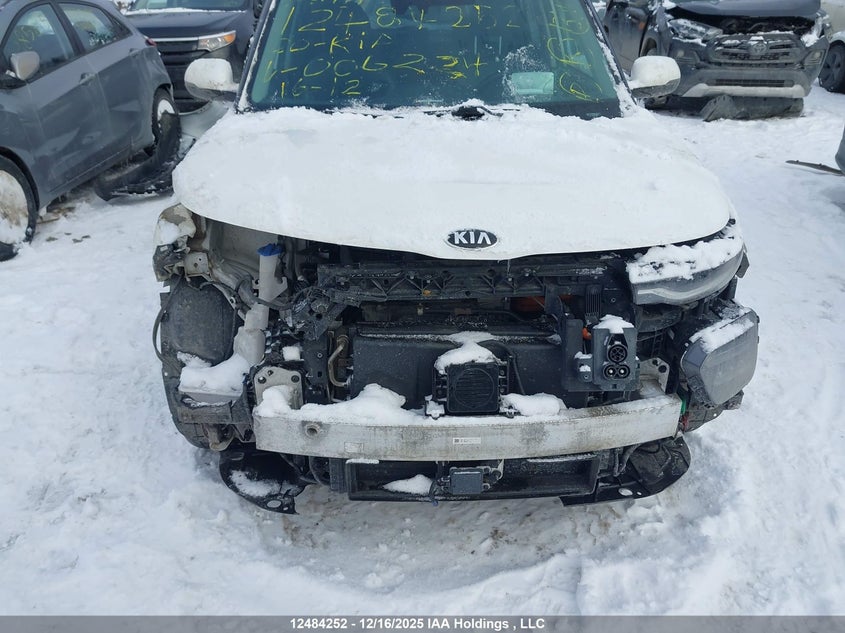 KNDJ33A16L7006224 2020 KIA SOUL EV photo no. 6