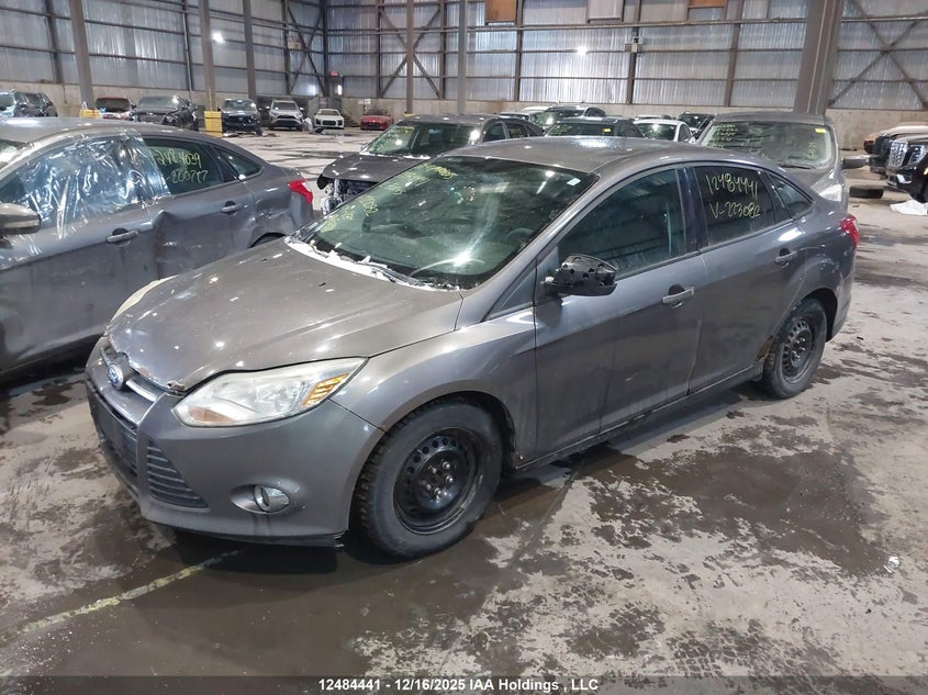 1FAHP3F2XCL223082 2012 FORD FOCUS photo no. 2