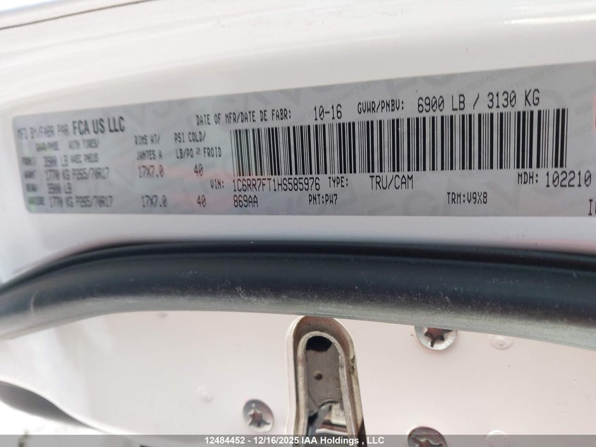 1C6RR7FT1HS585976 2017 RAM 1500 photo no. 9