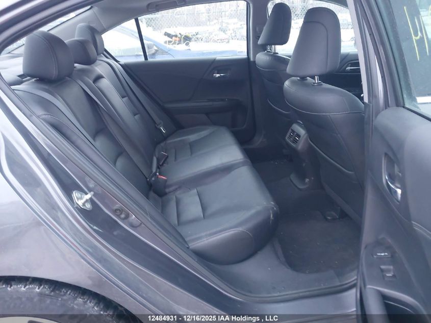 2015 Honda Accord Hybrid Touring VIN: 1HGCR6F79FA800214 Lot: 12484931