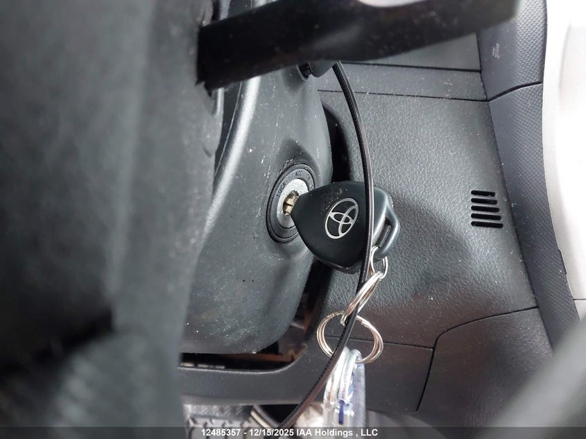 2T1KU4EE4CC812016 2012 TOYOTA MATRIX photo no. 11