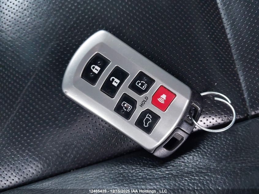 2017 Toyota Sienna Se 8 Passenger VIN: 5TDXZ3DC5HS859331 Lot: 12485439