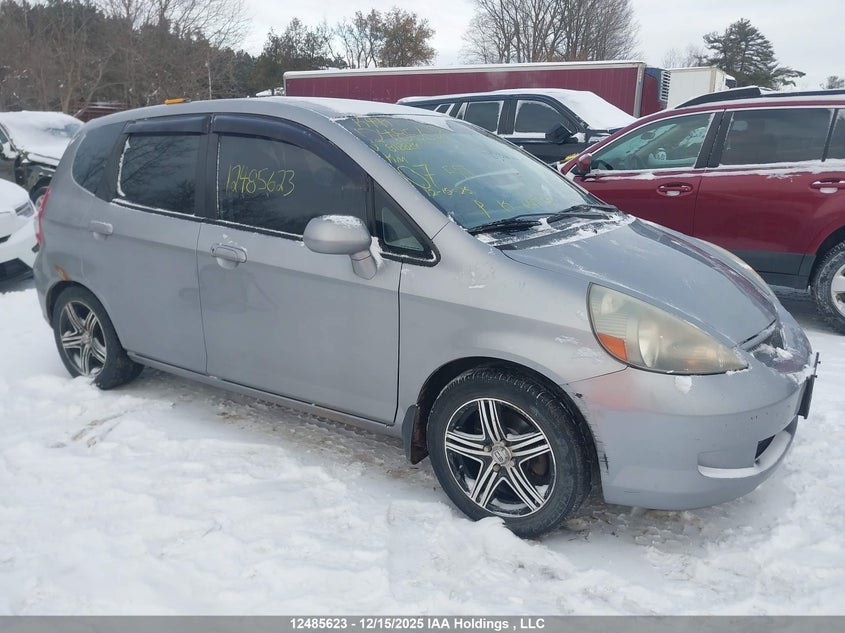 JHMGB38457F818834 2007 Honda Fit auction photo 1