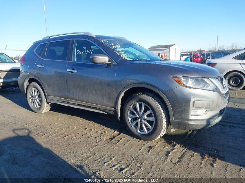 5N1AT2MV7HC789864 2017 NISSAN ROGUE photo no. 12