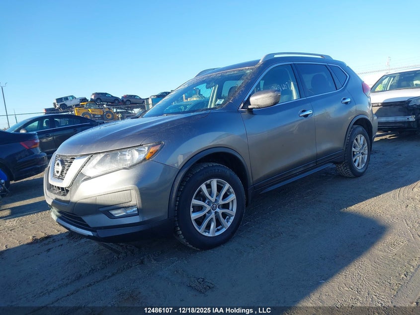 5N1AT2MV7HC789864 2017 NISSAN ROGUE photo no. 2