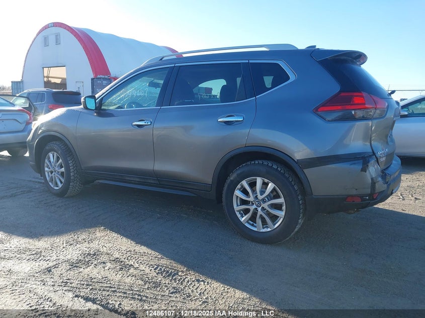 5N1AT2MV7HC789864 2017 NISSAN ROGUE photo no. 3