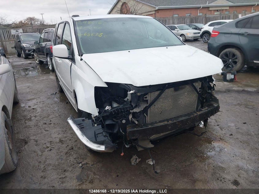 2C4RDGDG9HR686360 2017 Dodge Grand Caravan Crew auction photo 1