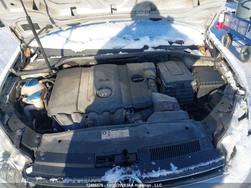 2010 Volkswagen Golf 2.5L Comfortline/2.5L Trendline VIN: 3VWKX7AJ6AM676601 Lot: 12486576