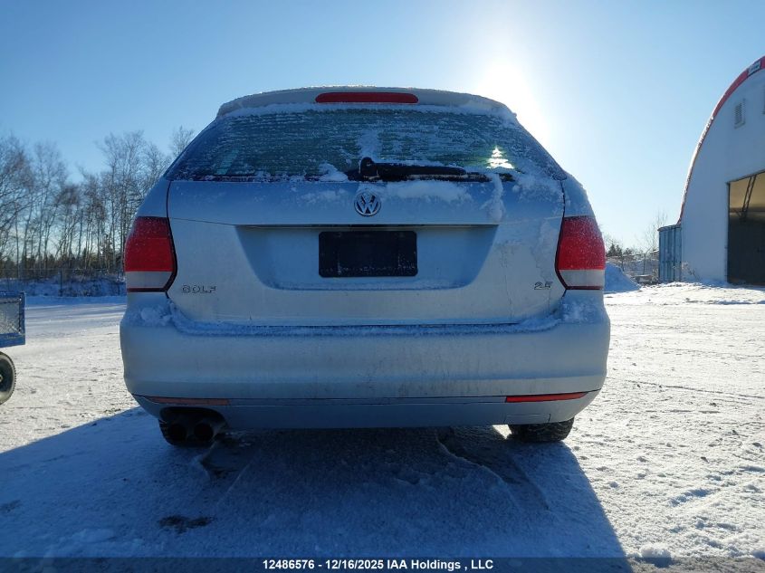 2010 Volkswagen Golf 2.5L Comfortline/2.5L Trendline VIN: 3VWKX7AJ6AM676601 Lot: 12486576