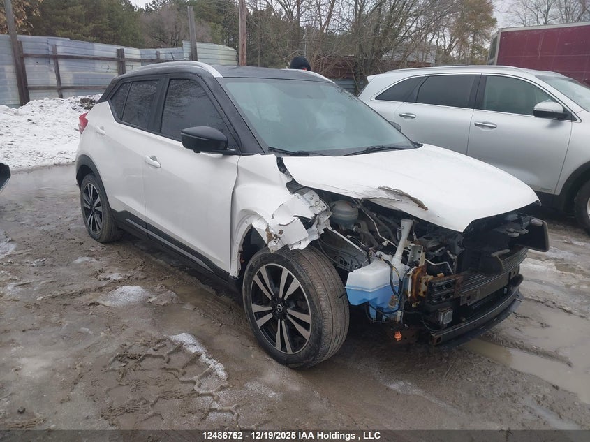 3N1CP5CU1KL562020 2019 Nissan Kicks auction photo 1