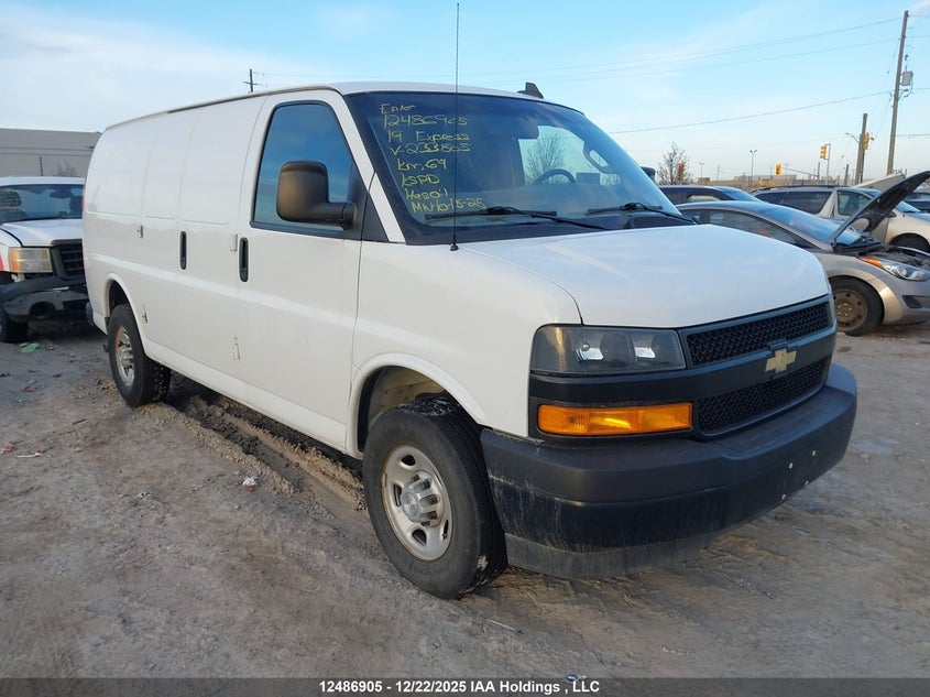 1GCWGAFP3K1233805 2019 Chevrolet Express G2500 auction photo 1