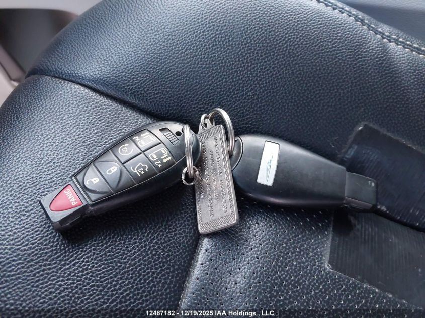 2014 Chrysler Town & Country Touring L VIN: 2C4RC1CG1ER231175 Lot: 12487182