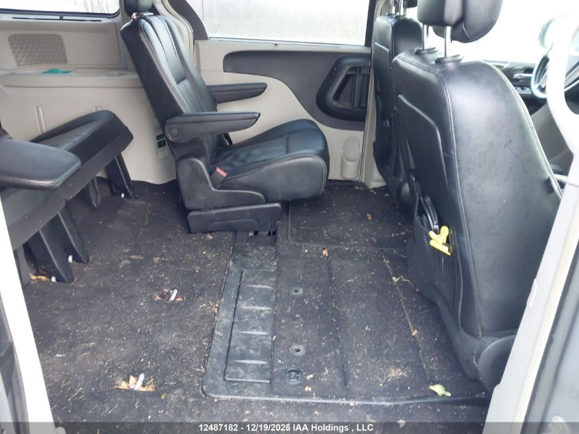 2014 Chrysler Town & Country Touring L VIN: 2C4RC1CG1ER231175 Lot: 12487182