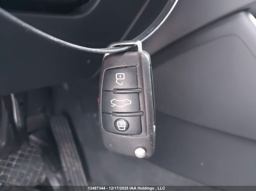 2018 Audi Q3 2.0T Progressiv VIN: WA1JCCFS4JR035525 Lot: 12487344