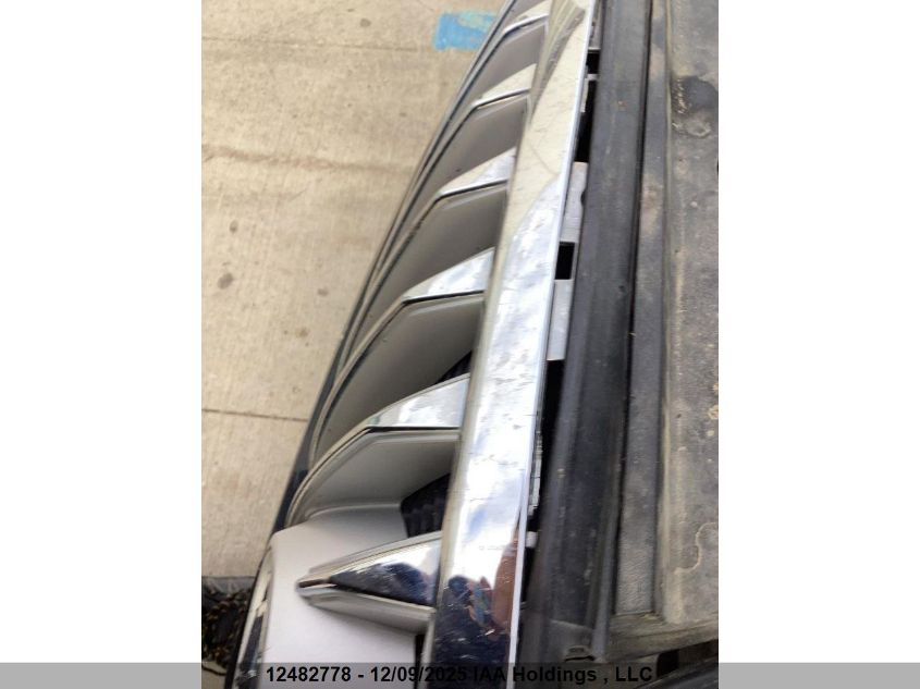 2012 Buick Lacrosse Ultra Luxury Group VIN: 1G4GJ5E39CF135423 Lot: 12482778X