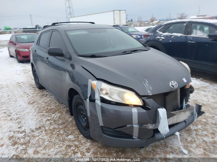 2T1LE4EE8AC013032 2010 Toyota Matrix auction photo 1