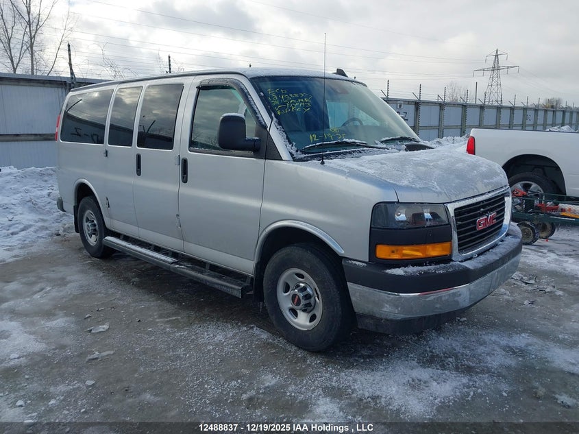 1GJW7FF76R1174443 2024 GMC Savana 2500 Lt auction photo 1