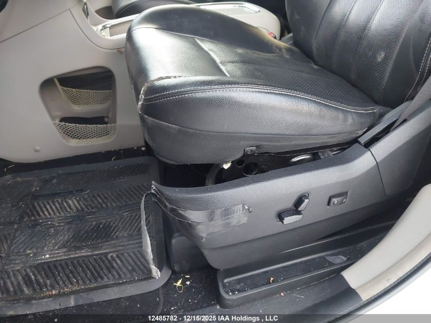 2013 Dodge Grand Caravan Crew VIN: 2C4RDGDG2DR568158 Lot: 12485782X