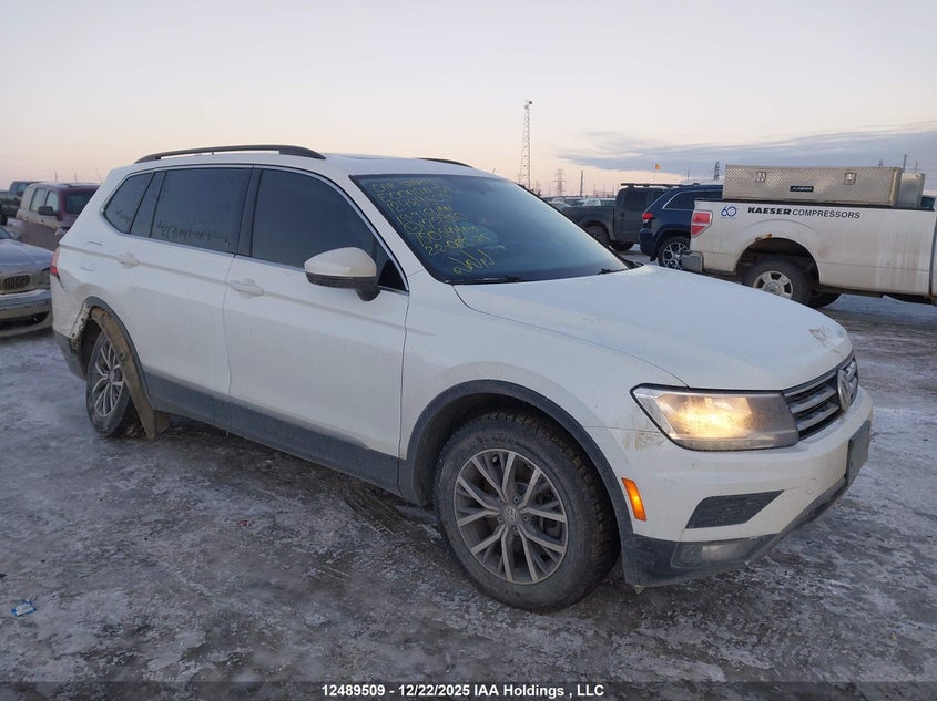 3VV2B7AX8KM172950 2019 Volkswagen Tiguan Comfortline auction photo 1