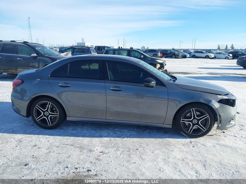 2020 Mercedes-Benz A 220 4Matic VIN: W1K3G4FB8LJ208219 Lot: 12490070