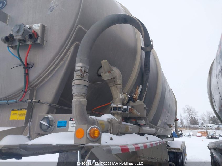 2019 Bedard Tankers Inc Tanker VIN: 2B9A1K764K4007280 Lot: 12490092