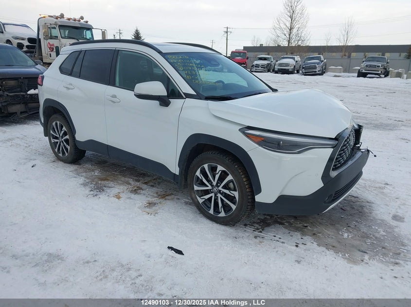 7MUDAABG2PV075410 2023 Toyota Corolla Cross Xle auction photo 1