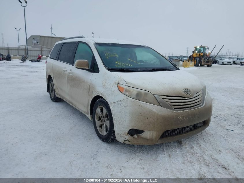 2015 Toyota Sienna