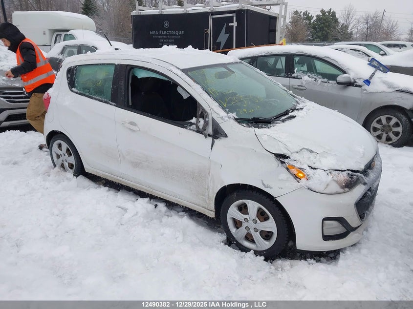 Vin: kl8ca6sa1kc783763, lot: 2877383, chevrolet spark 2019 img_1