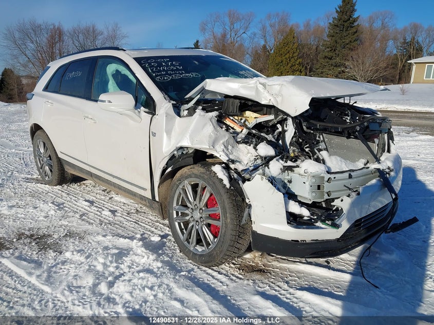 1GYKNGRS6SZ151439 CADILLAC XT5 Photo 1