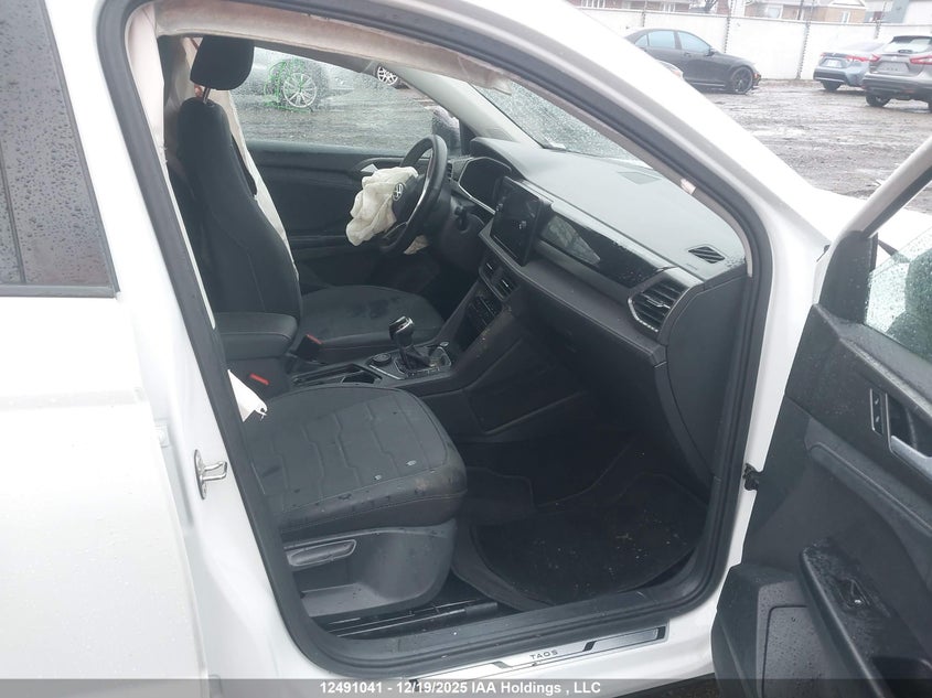 3VV2C7B28SM065462 2025 VOLKSWAGEN TAOS photo no. 5